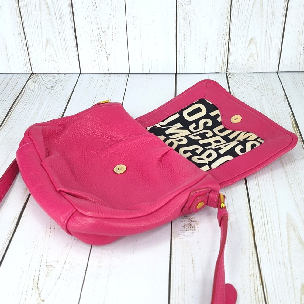 Marc Jacobs Classic Q Baby Crossbody Purse - Picture 11 of 17